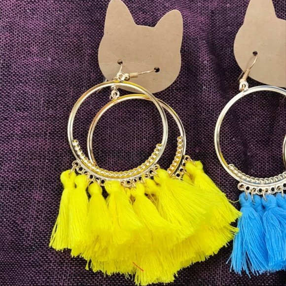 One pair hoop fringe earrings 3in nwot - Picture 6 of 8